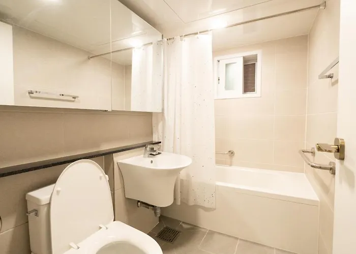 Banghwa Space 5 Min To Banghwa Stn, Near Gimpo Airport, Magok & Coex